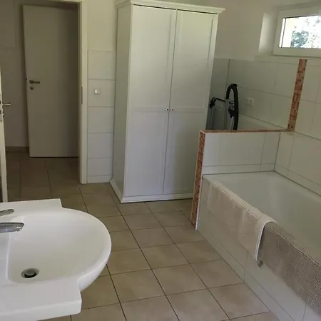 Semesterbostad Ferienwohnung Zwischen Deich Und Duene